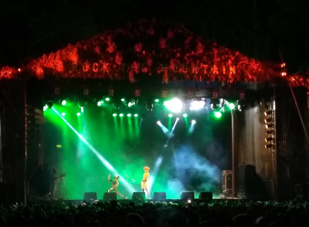 donniedarko73's tweet photo. #rockthemountain #rtm2019 #heavybaile #hbnp #itaipava festival rock the mountain: heavy baile @ itaipava https://t.co/qtODoVJI6k