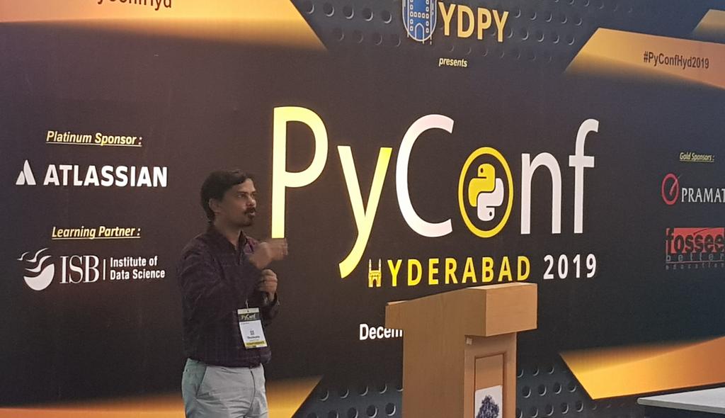 HydTechEvents's tweet photo. @pingali at his lightning talk on the new data science CV paradigms. Move to demonstrating accountability, not accuracy #PyConfHyd2019 #pyconfhyd @hydPython @pyconfhyd https://t.co/NowdlQX1hs