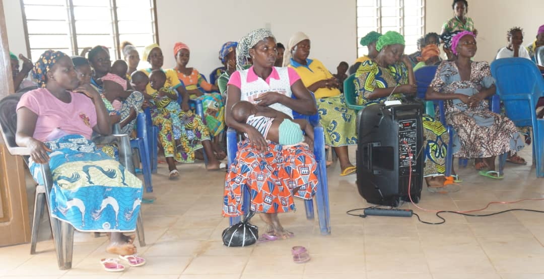 Le phénomène prend davantage d'ampleur dans nos campagnes et même dans nos villes. A <a href="/ONG_CADID/">ONG CADID</a>, nous pensons y remédier par l'#activation des femmes à l'#autonomisation. Une femme autonome surtout financièrement gagne le respect de son mari. 
#MaVieMonChoix 
#OrangerLeMonde229