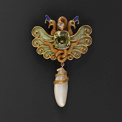 Rago's Fine Jewelry auction starts Sunday, December 8th at 11am est. Register to bid live on <a href="/Bidsquare/">Bidsquare</a>: bit.ly/33PeQ1g