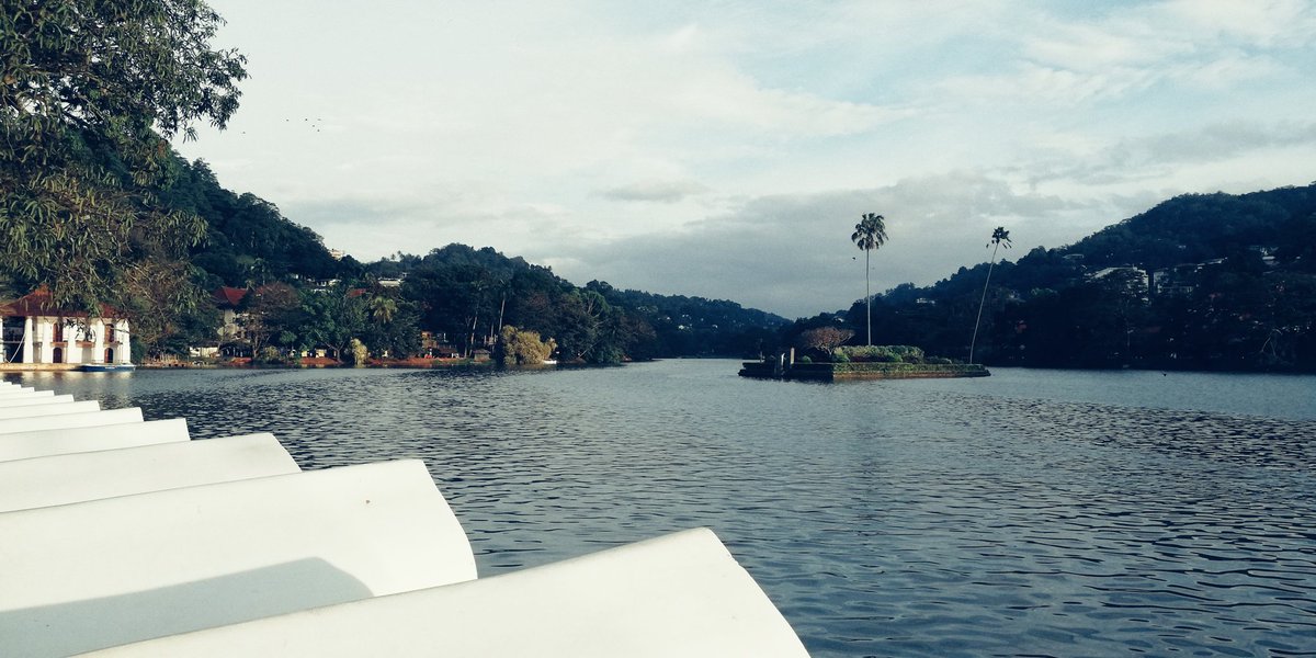 Us3rChang3d's tweet photo. #KANDY #KANDYLAKEROUND #DALADAMALIGAWA https://t.co/suPOIUxpZD