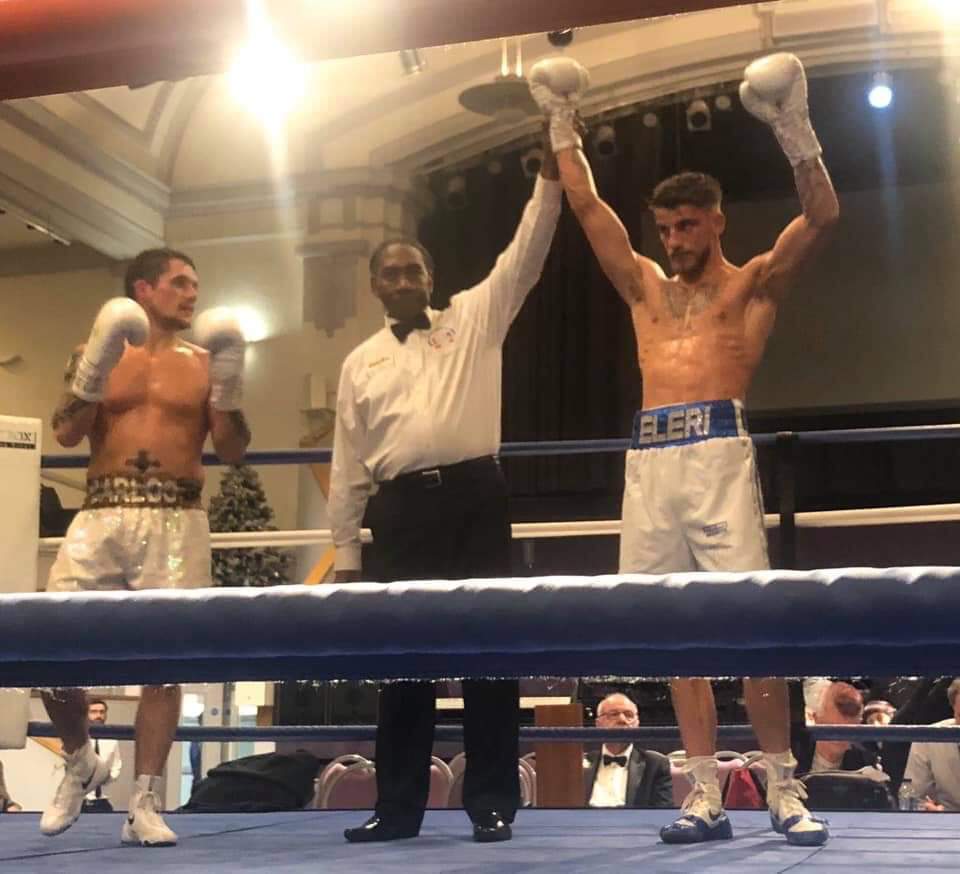 Got the win last night moving to 10-0, looking forward to the new year where I'll be getting bigger, better fights, bringing the best out of me and finally getting my hands a title 

Massive thanks to my coach <a href="/thelockettman/">Gary Lockett</a> and manager <a href="/MoPrior/">Mark 'Mo' Prior</a> @priorityboxing