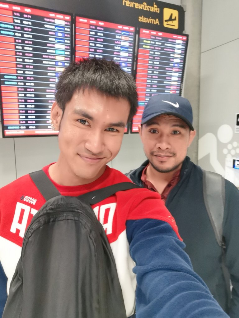 PatrickLeeW87's tweet photo. Catch! Caught! Cahght!
Welcome Back Sweety @AlexCManon
เจอตัวละ 😊 คิดถึงเฟร่อ 😘
#Alexmanon #NathWatt https://t.co/m8AR60V2Nq