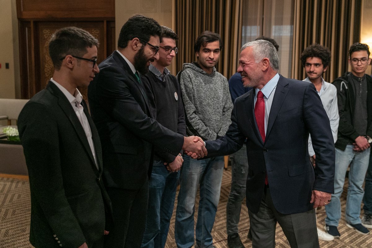 RHCJO's tweet photo. جلالة الملك عبدالله الثاني يلتقي طلبة جامعيين أردنيين حققوا نتائج متقدمة في مسابقتين عالميتين للبرمجة #الأردن

His Majesty King Abdullah II meets Jordanian university students who achieved outstanding results in international programming competitions
#Jordan https://t.co/OsLDJQMMjs