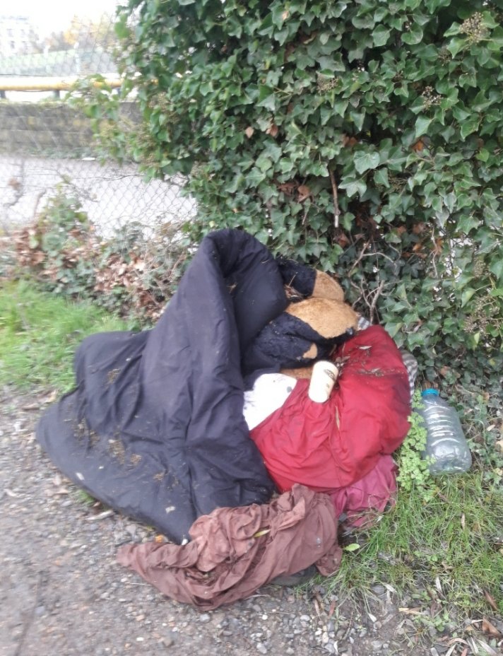 Another superb work from our lovely volunteers near Rhye house!💪 #lifebetterbywater 
<a href="/CRTSouthEast/">Canal & River Trust London & SE</a> <a href="/LottieBW/">CharlotteWood</a> <a href="/VolOfficer/">Volunteers Officer</a> @CRTvolunteers