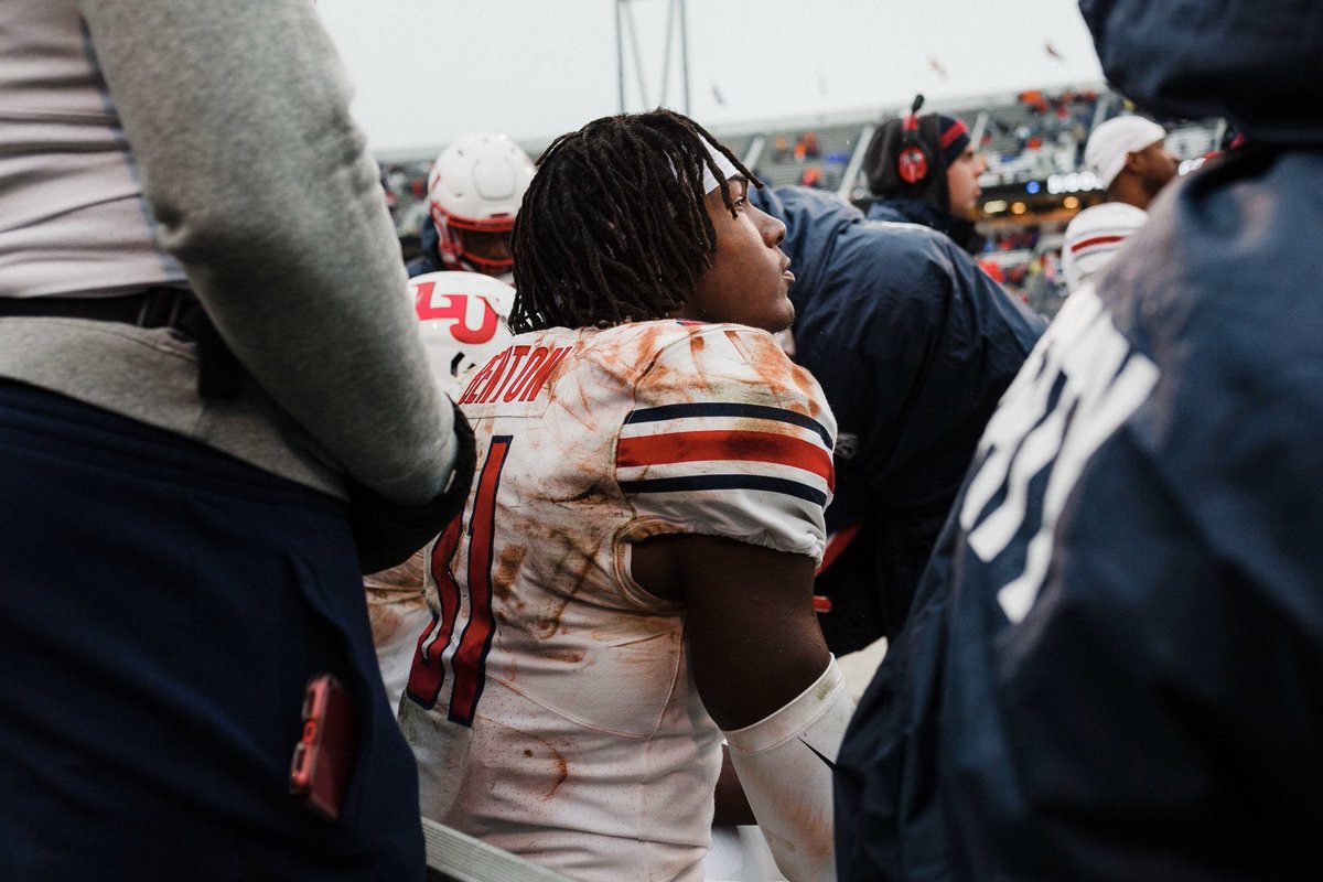 LibertyFootball's tweet photo. Years of blood, sweat, and tears have led to this day. #BowlSelectionSunday https://t.co/Gci58A5b2j