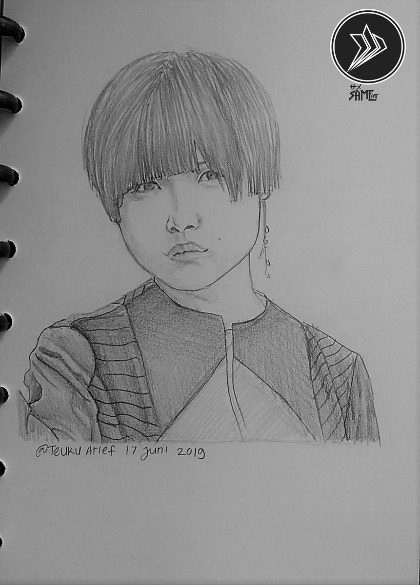 Teukuarief012's tweet photo. GO ZEELA
alat : pensil mekanik kenko, leads faber castell 2b 0.5, pensil faber castell 8b, penghapus maped
media : sketchbook a5 lyra
#gozeela #art #drawing #FANART #IDOL #BiS #WACK履歴書 https://t.co/Vye3Mgeyop
