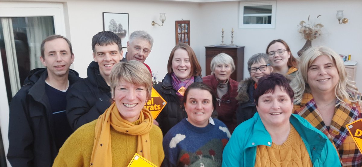 Powering off for mass canvassing in Ely North after tea and cake! Together with Lib Dem Councillors who know these streets well <a href="/secambslibdems/">SE Cambs Lib Dems</a>