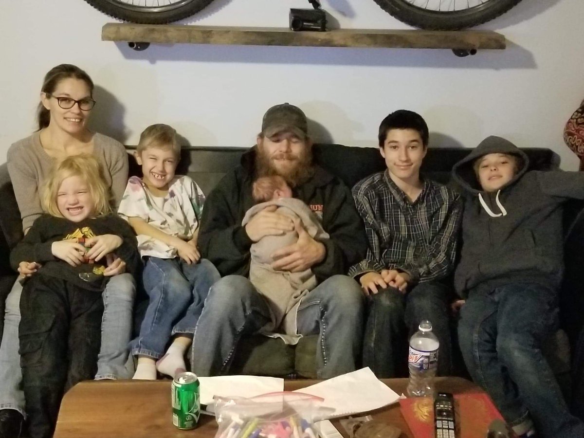 crazyjanice's tweet photo. My family ♡ 
If you can help or share please do. It has been a rough few months and we just wanna get through the next f months with less worry. Please and thank you. https://t.co/QxVIJQ6lvW @PulteDaily @TeamPulte
@MrBeastYT @pulte https://t.co/2BvezikOnl https://t.co/dQ7FLMy5Ip