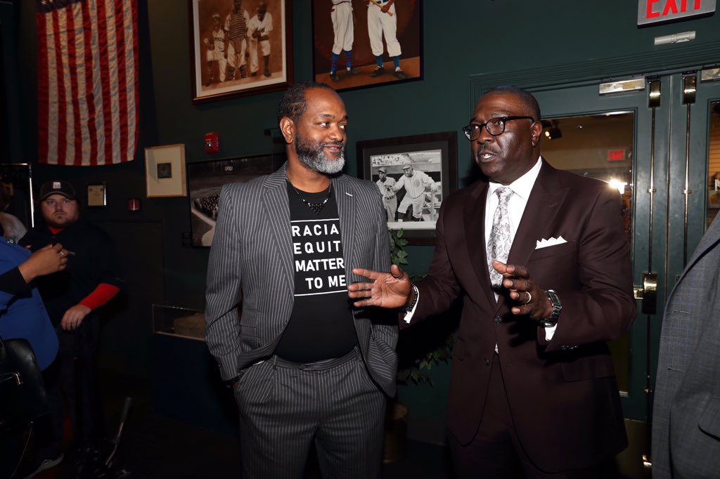 nlbmprez's tweet photo. Great to see @EquitySupt1 on my flight to San Diego! He delivered a powerful &amp; important message on Equity &amp; Education at the Gem Theater on Monday in a Roundtable discussion hosted by @KSinksMavenKC &amp; @CoachNicole_KC! @fox4kc @KCStar @KMBZradio @Royals https://t.co/BGHFiRr5eK