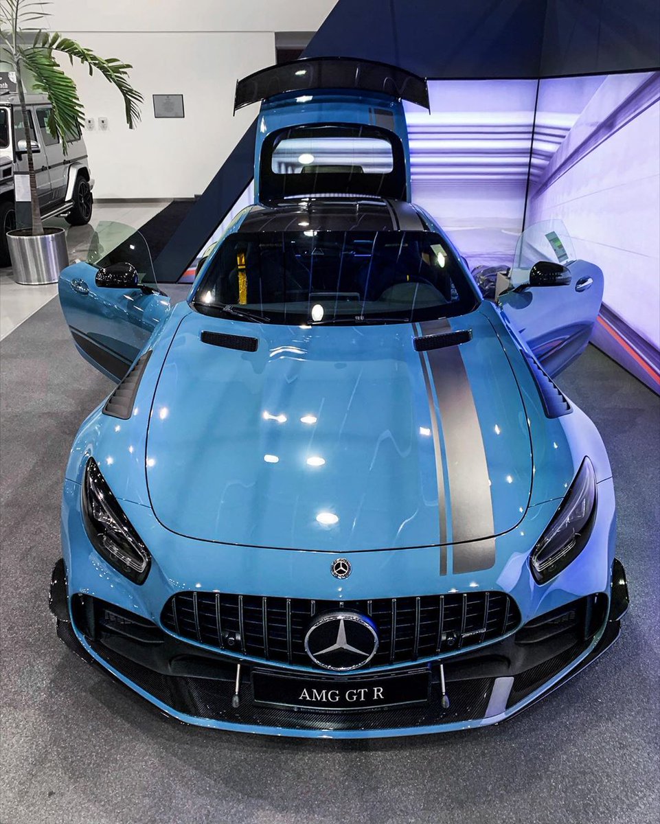 Motor Magnet How Good Does China Blue Look On The Mercedes Amg Gt R Pro Rokcorp T Co 1azscjtcpq Twitter