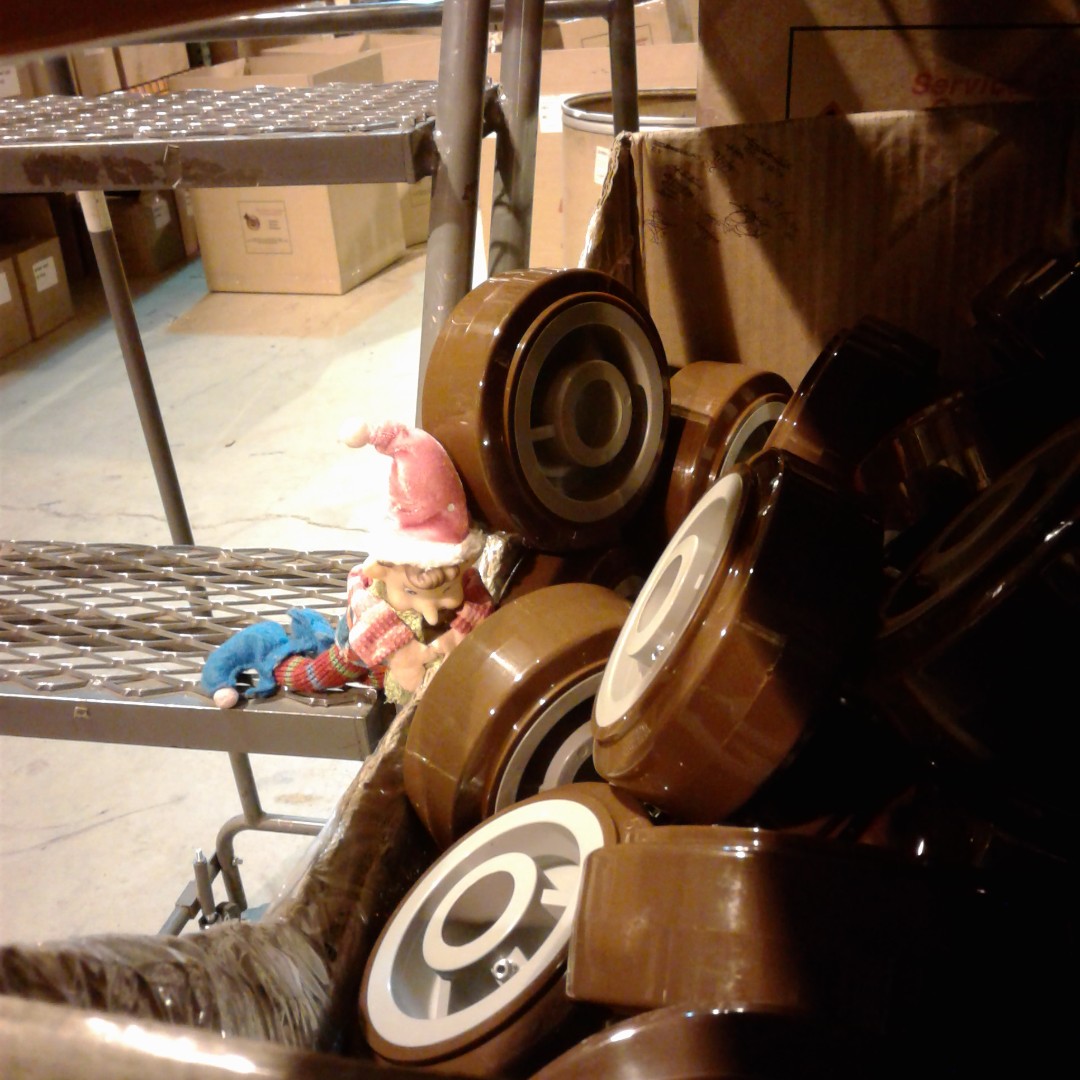 SERVICECASTER's tweet photo. What's Caster going to do with all those wheels?
#castertheelf #elfontheshelf #manufacturingmischief https://t.co/NYYP0YdlC6