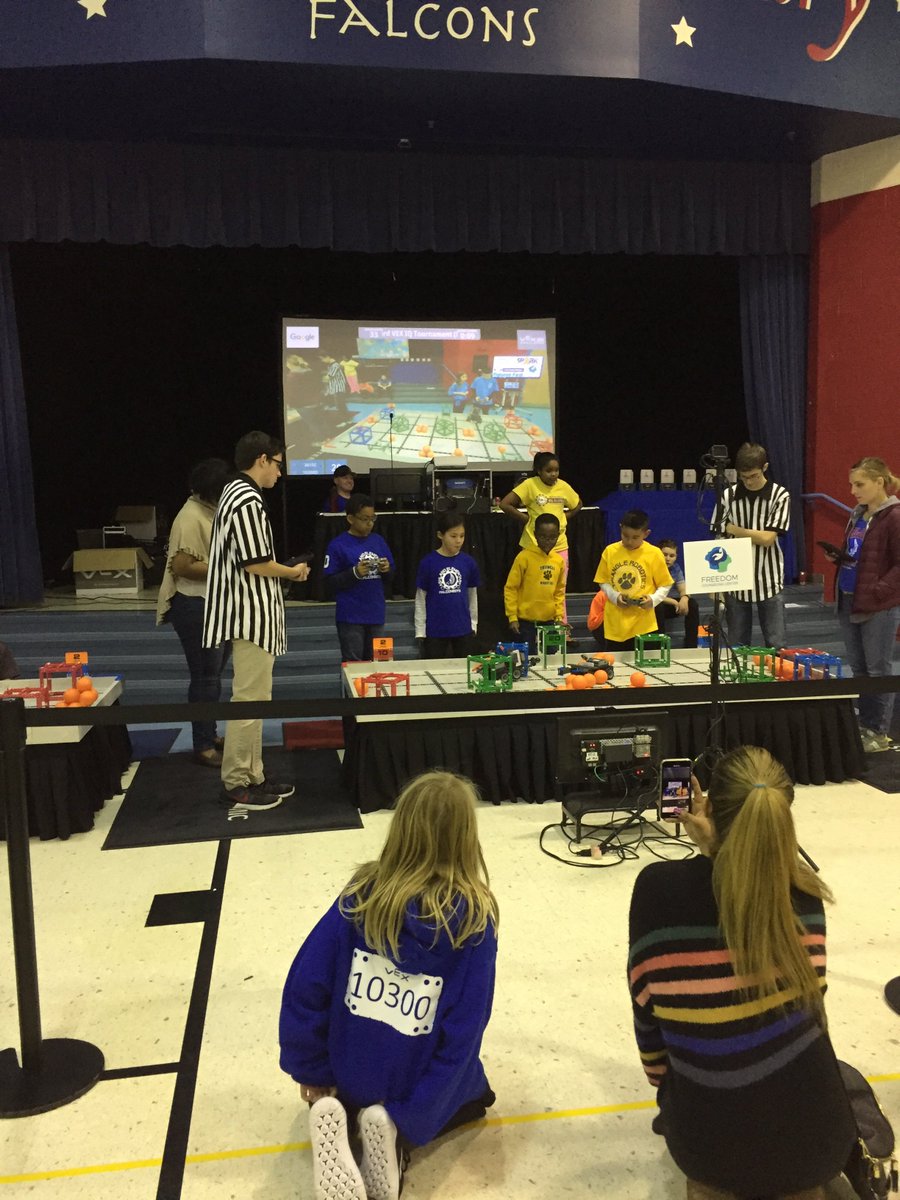 ALESFalconbots's tweet photo. Our first tournament is in the books! Thank you to all the teams who came to compete; we hope you had as much fun as we did! #ashlandSOAR #AshlandRobotics https://t.co/KRbhaVbeuy