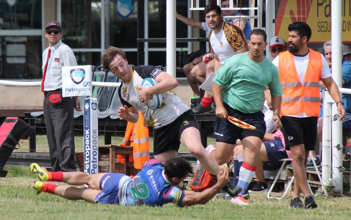 ScrumESPN's tweet photo. ¡Finalizó el turno mañana en el Seven de la República! @UCRugby_Oficial
@URTrugby @RugbyUruguay

Semifinales de la Copa de Oro: 
#Nordeste vs. #Uruguay
#Tucumán vs. #Córdoba 

En VIVO a las 16.55 por https://t.co/SgABWVrY7L. 

Resultados: https://t.co/Jn2aeW5UhC

#PARANÁxESPN https://t.co/6rNxI1DRZ7