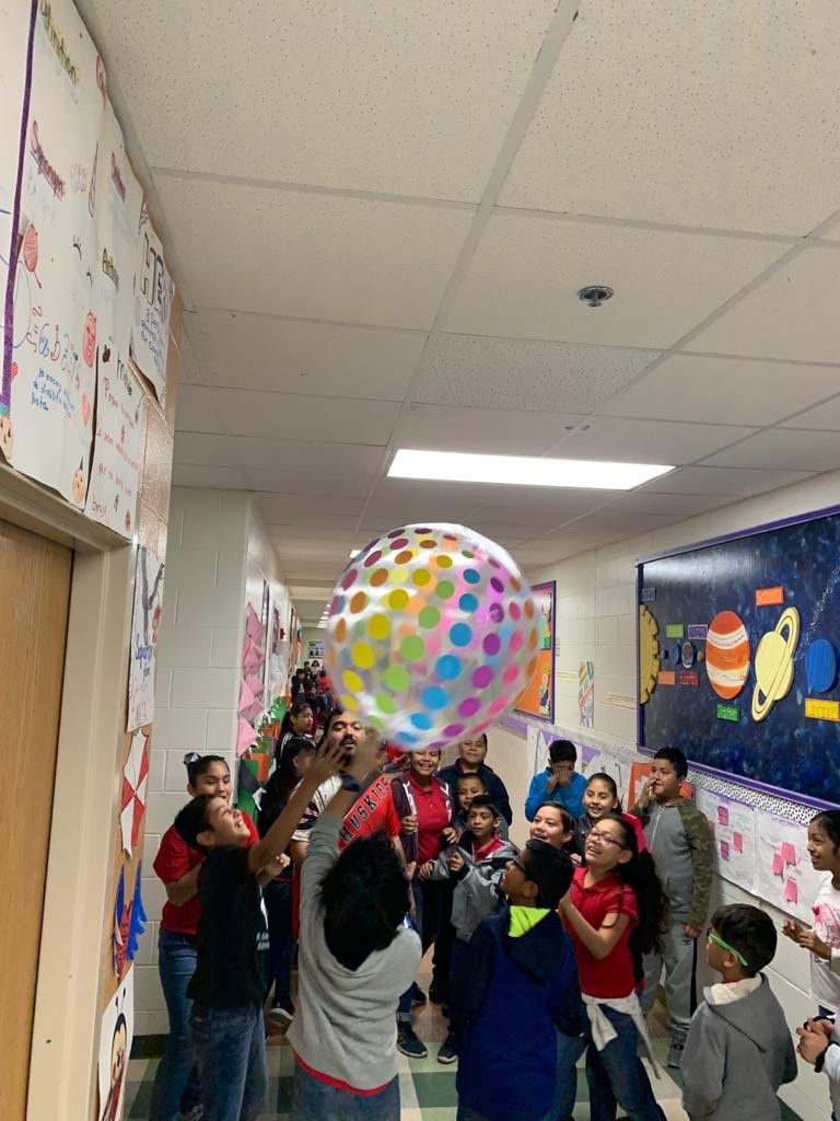 E_Garza_Elem's tweet photo. Attendance and being on time are important to us. On Friday, we celebrated our kiddos for being present and on time!  We had a blast!! Make sure you don’t miss out!! #WEAREGARZASTEM #ATTENDANCEMATTERS @lajoyaisd @RegionOneESC @TEPSAtalk @TEPSA_Region1 https://t.co/INLrsFpK5L