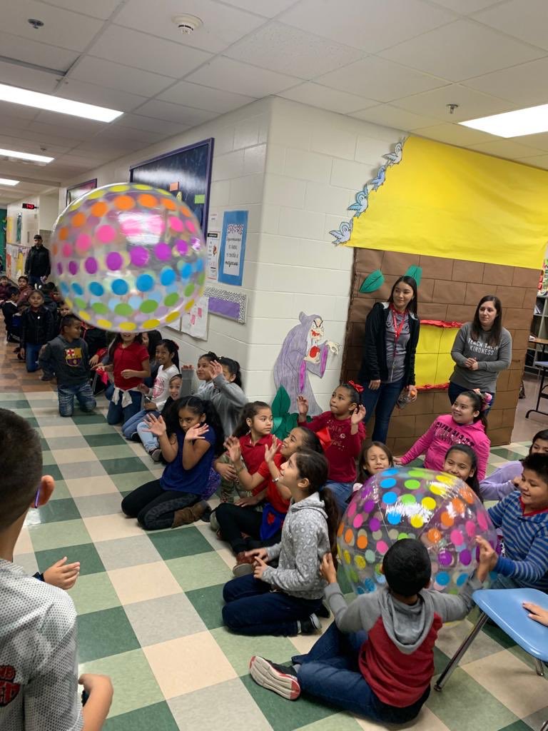 E_Garza_Elem's tweet photo. Attendance and being on time are important to us. On Friday, we celebrated our kiddos for being present and on time!  We had a blast!! Make sure you don’t miss out!! #WEAREGARZASTEM #ATTENDANCEMATTERS @lajoyaisd @RegionOneESC @TEPSAtalk @TEPSA_Region1 https://t.co/INLrsFpK5L