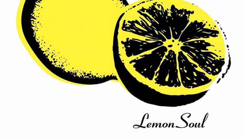 Larkebird tweet media