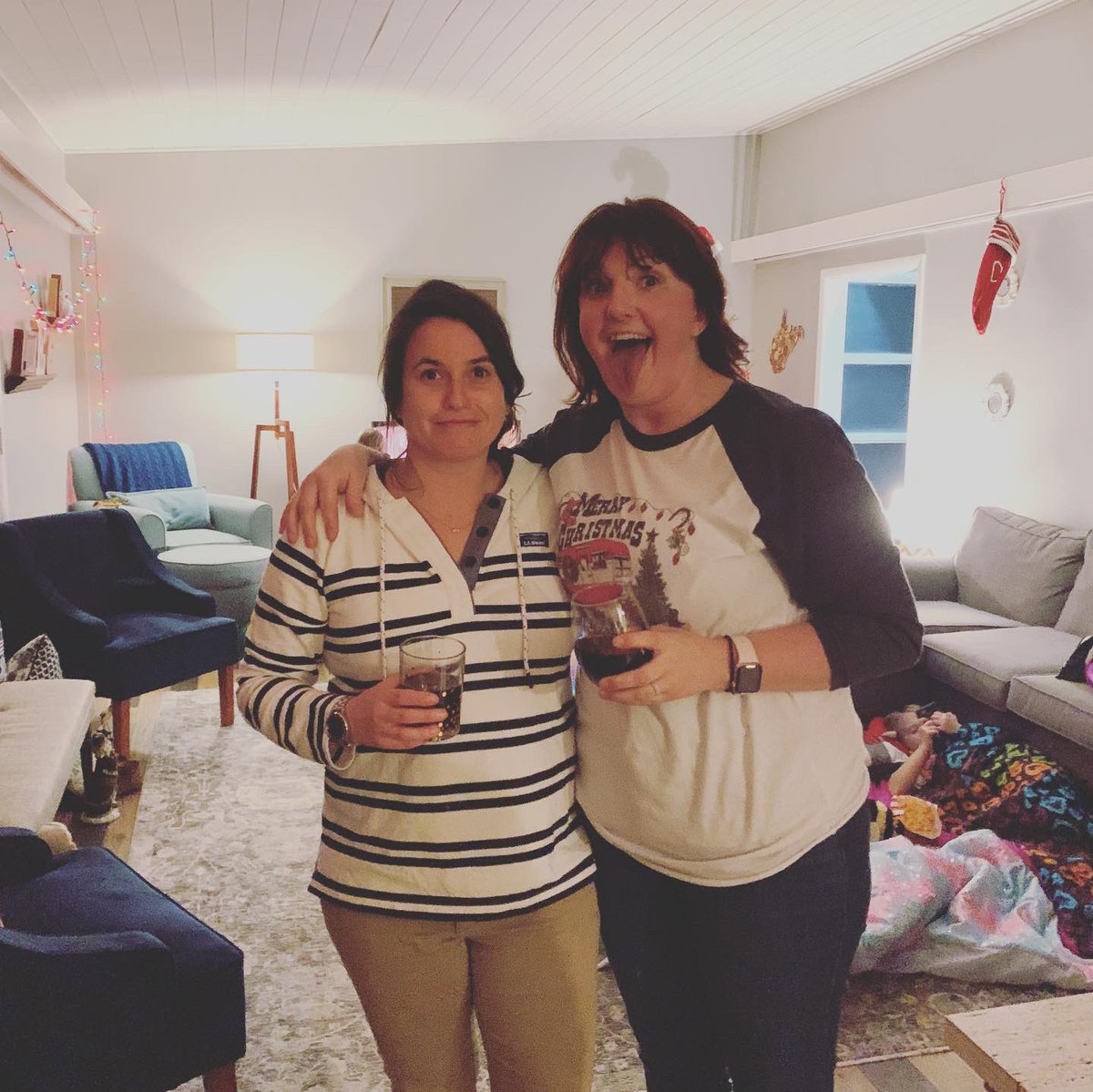 caitlincookWV's tweet photo. After homemade pizzas, cake and presents, some intense playing and subsequent broken window, popcorn and Disney plus time, breakfast and more Disney plus, I *think* I survived my first sleepover as a parent. #woof #LaylaGrace #EdenKnievel #banger #holy💩 https://t.co/Eri8VhL6jQ