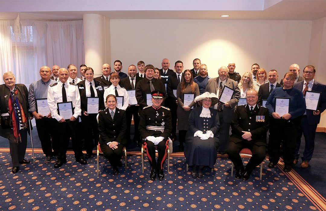 Dedication and hard work recognised at East Sussex Divisional Awards
Great work from all colleagues recognised sussex.police.uk/news/sussex/ne…
#PolicingExcellence