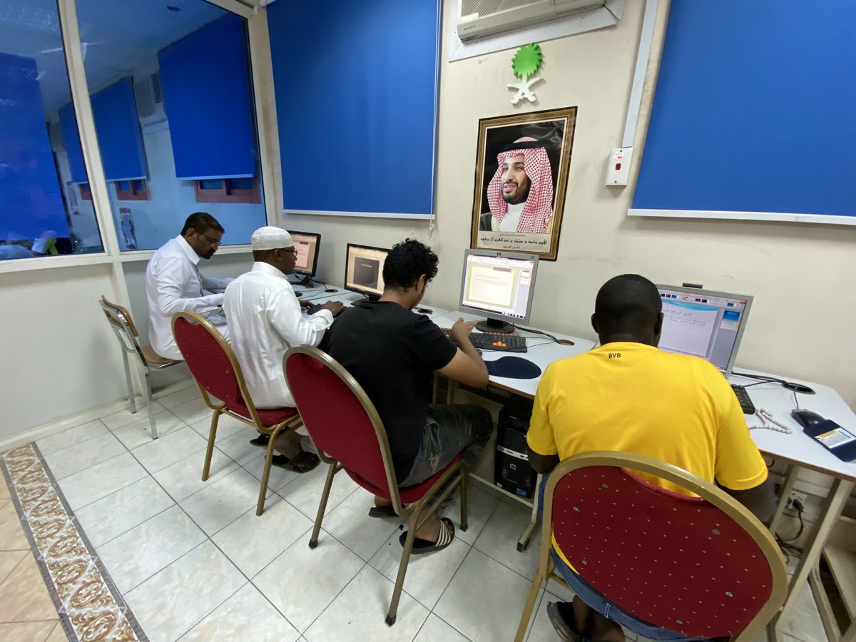 alhai_m_4's tweet photo. يحدث الآن:
دورة الحاسب الآلي 
مع المدرب المتميز / عبدالله الشمراني.

@JeddahEducation
 @elderedu1  
 #التعليم_المستمر
 #التعليم_المستمر_بجدة
 #تعليم_الكبار
 #تعليم_الكبار_بجدة
 #تعليم_جده
@khulaisedu
@Media_M_E https://t.co/72pVq6v4Ef