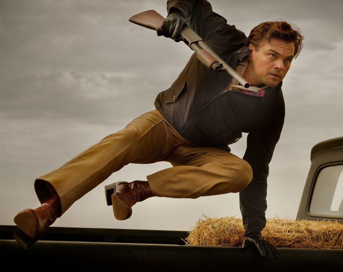 Dark_Swan1's tweet photo. #OnceUponaTimeinHollywood - просто потрясающее кино, буквально сочащееся духом Голливуда 1960-ых, очень тонко уловившее момент заката жанра "вестерн" и сумевшее достойно отдать дань этой эпохе, а также почтить память Шерон Тейт. Тарантино - гений, снимаю шляпу! 👏👏👏 https://t.co/g0pltJrIYH
