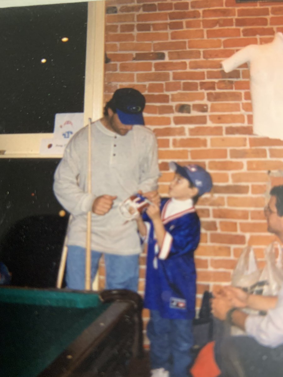 yunkadunk1's tweet photo. #20yearchallenge 2019-1999 with my main man @DougFlutie ! Still my favorite athlete all these years later, so awesome to have you back in buffalo Doug! https://t.co/EPjDQALqkx