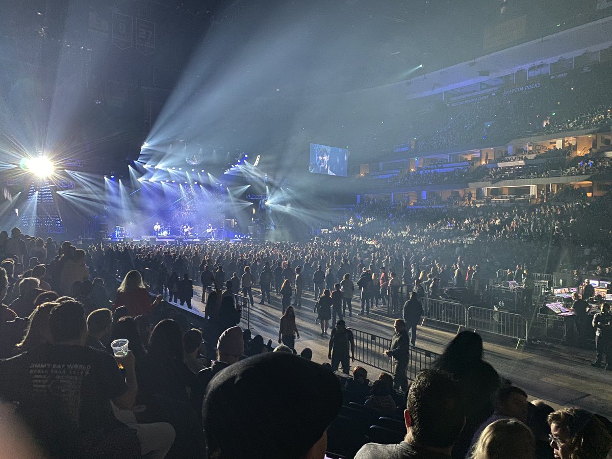 sandhit's tweet image. #kroqxmas #ultrawide #iPhone11ProMax