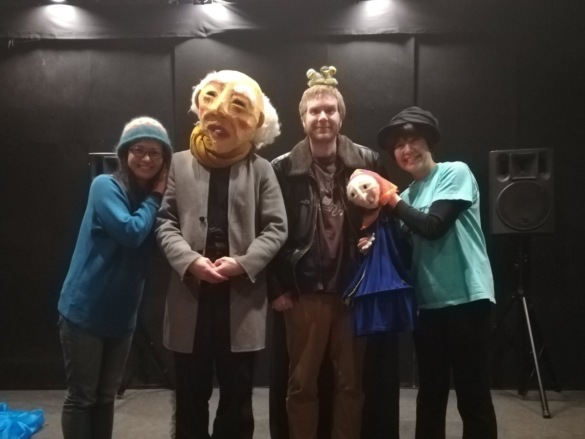 香川公演から帰ってきてそのまま <a href="/TheGardener__/">The Crow Flies</a>  観劇！ケンノスキーのマスク演技、ヤノミさんの人形操作が素晴らしい。温かみのあるテーマに加え、アイデア満載のフィジカル＆オブジェクトシアター。音楽・音響・照明がそれを支えてくれてる。こういう作品大好きです。 #小心ズ #ガーデナー