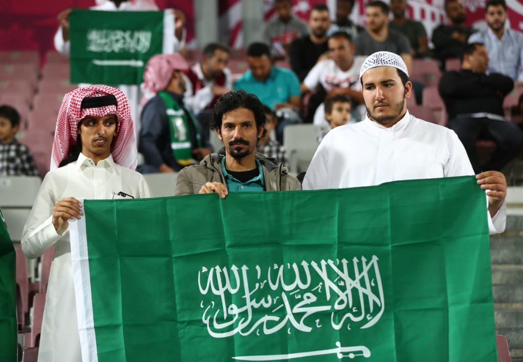 sadaalmalaeb's tweet photo. بداية مباراة #السعودية_البحرين في نهائي #خليجي24 .. من يتوج باللقب؟
#صدى_الملاعب
#mbc1 https://t.co/4w98hjcXfl