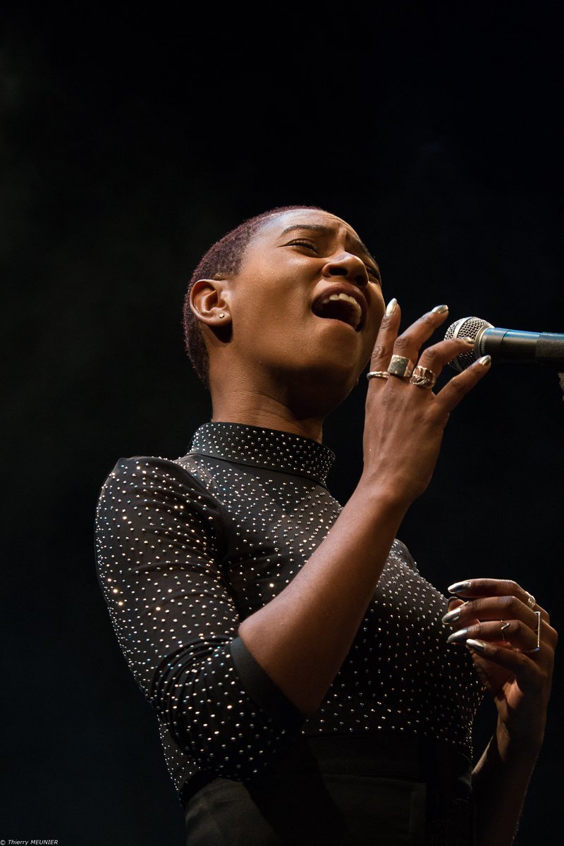 Dominique Fils-Aimé (@domifilsaime) on Twitter photo C'est déjà la fin de cette première mini-tournée en France! 🇫🇷🔥
Merci à tous d'être venu partager ces beaux moments avec nous. 🙏🏿❤️❤️❤️
Merci au <a href="/AuroresMontreal/">Aurores Montréal</a>, au <a href="/DUCDESLOMBARDS/">Duc des Lombards</a> et au <a href="/FestivalDjango/">FestivalDjango</a> pour cet accueil si chaleureux.
📸 Thierry Meunier C'est déjà la fin de cette première mini-tournée en France! 🇫🇷🔥
Merci à tous d'être venu partager ces beaux moments avec nous. 🙏🏿❤️❤️❤️
Merci au <a href="/AuroresMontreal/">Aurores Montréal</a>, au <a href="/DUCDESLOMBARDS/">Duc des Lombards</a> et au <a href="/FestivalDjango/">FestivalDjango</a> pour cet accueil si chaleureux.
📸 Thierry Meunier