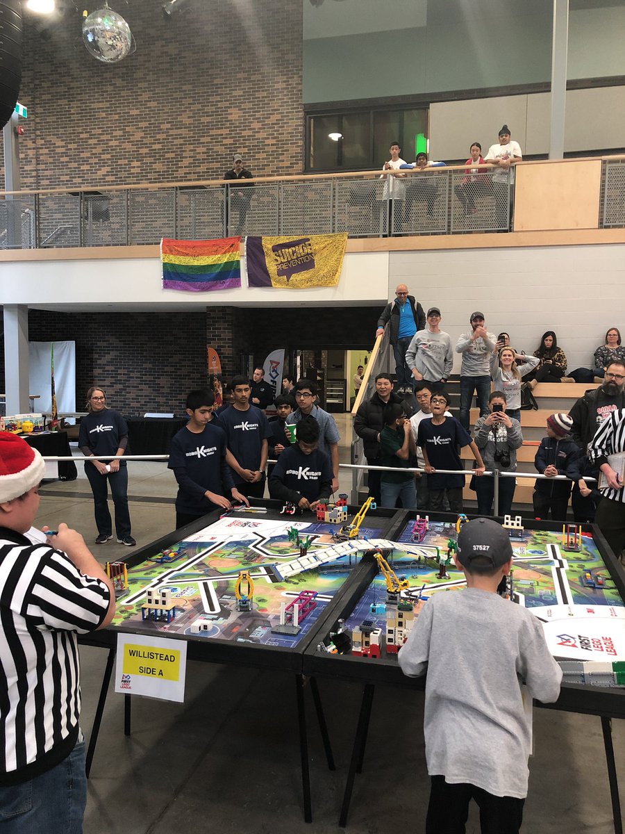 PrincipalRomano's tweet photo. #RoboKnights in action! @northwoodps https://t.co/pPUcRcJ5x6
