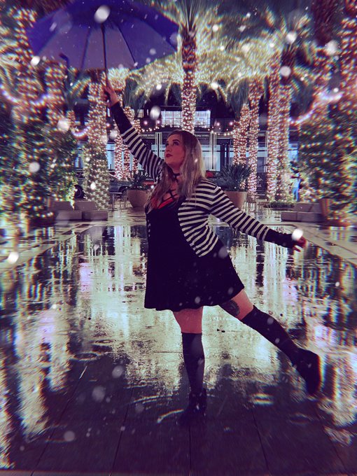 I have all my content and some services on sale the whole month of December ❄️ ☃️https://t.co/t6pCbnoOkB☃️<a href="/tag/newprofilepic"class="tags"><span>#newprofilepic</span></a>