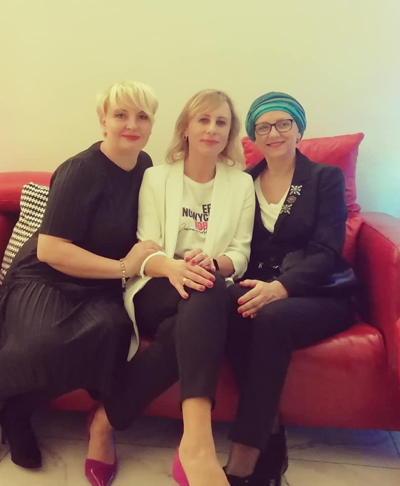 AwaBurnos's tweet photo. 💕KOLACJA  POKOLENIOWA W SOKÓŁCE💕
Kolację Pokoleniową Kobiet 50+ i 50-, czyli wieczór ze sztuką i zdrowiem, organizowany przez Erę Nowych Kobiet by Joanna Przetakiewicz Białystok oraz Białostockie Centrum Onkologii im. Marii Skłodowskiej-Curie. https://t.co/C1hGYQV9LT