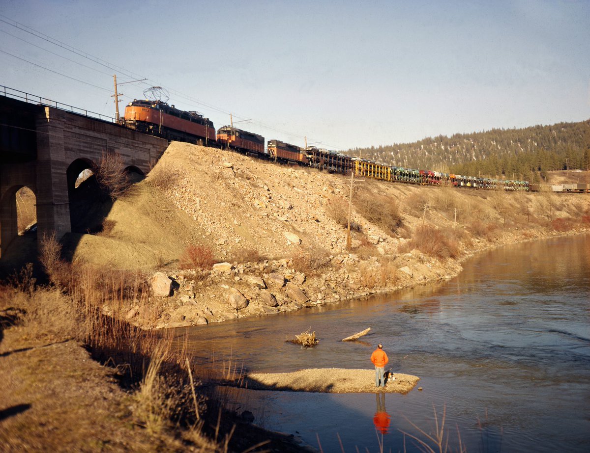 Electric Railroad through the Rockies ELRxB29WkAE tP5 - Electric Railroad through the Rockies