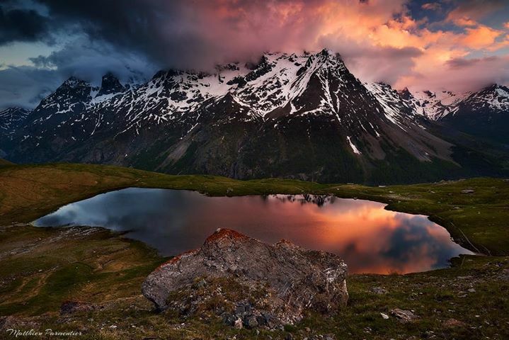 TeamAventuriers's tweet photo. #TA #Photo https://t.co/etqSe3K3zP | Lac de Pontet - Hautes-Alpes par un de nos lecteurs : Mathieu Parmentier 
Retrouvez-le sur instagram @matthieuparmentier 
Taguez-nous sur instagram et utilisez #teamaventuriers tous les dimanche, on repartagera une de vos photos ! https://t.co/dInX0ogXJW
