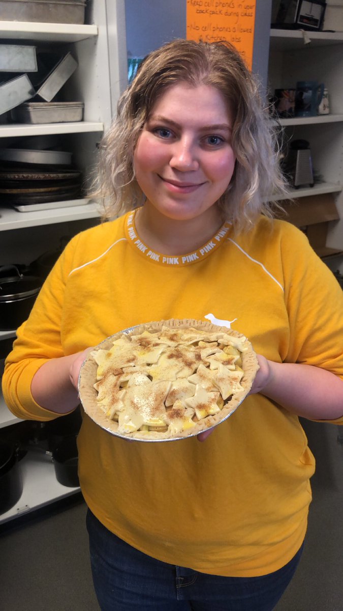MsMohammadBB's tweet photo. Pie Lab in Culinary II๐ #bbchsfacs https://t.co/SzKbyqJafG