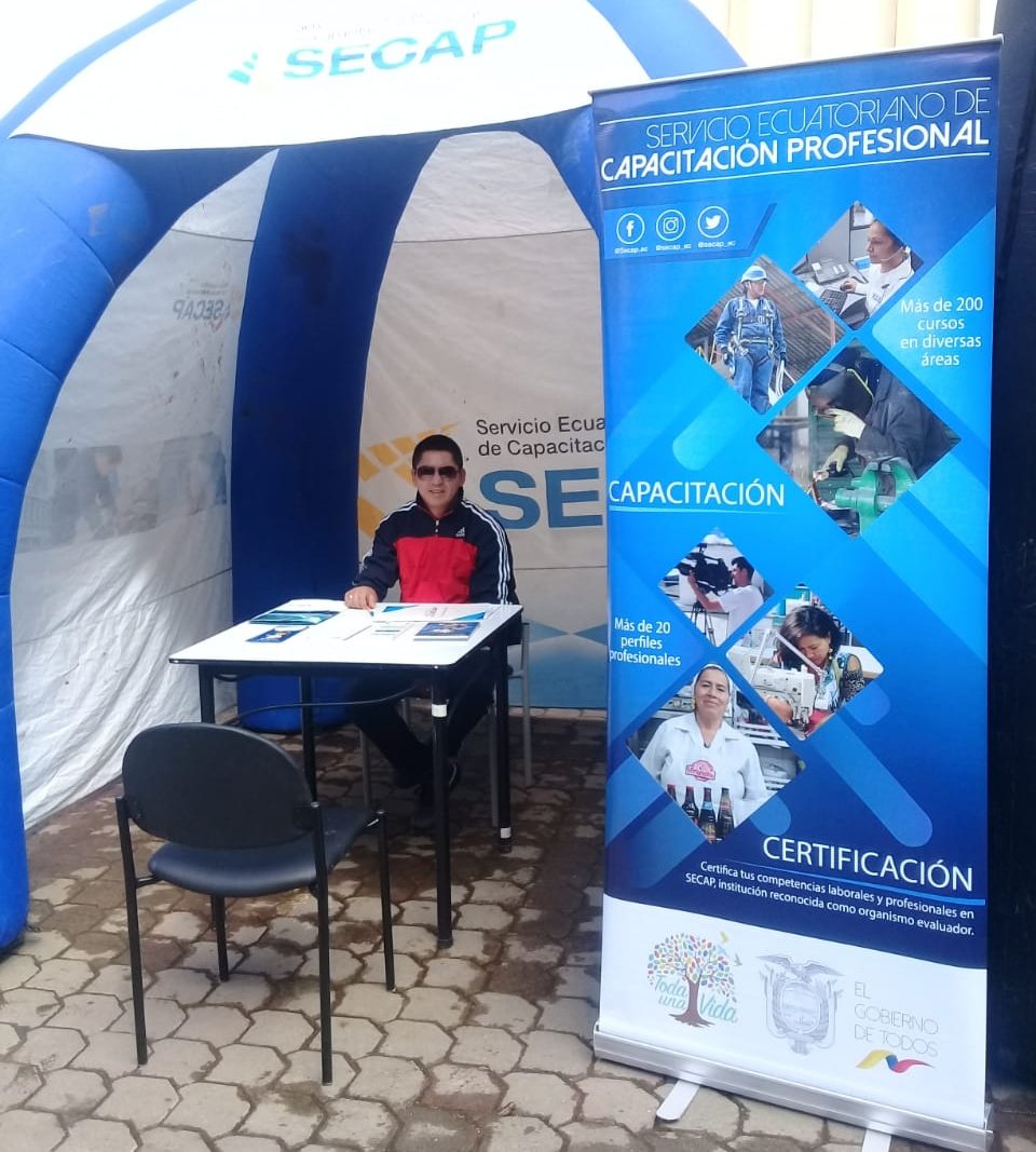secap_ec's tweet photo. #SecapEnTerritorio | Zona 6 | En la provincia de #Cañar, el @secap_ec participa en las Ferias de la Secretaría del @PlanTodaUnaVida, informando sobre las ofertas de capacitación y certificación en #Turupamba y #Biblián.
#SecapTeCapacita
#SecapTeCertifica https://t.co/yxQu93vqPD