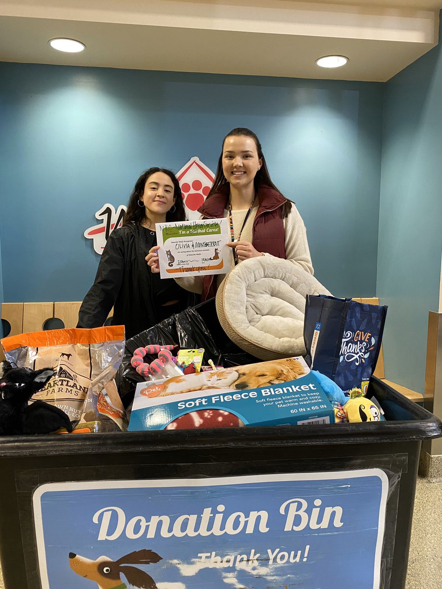 DebbieIrvine6's tweet photo. @NhsNkc Thanks to NKC students, staff & community for your generous donations for homeless pets in the Kansas City area. #ThriveintheHive #NorthtownTRUE #nkchornets https://t.co/1qpormokA0