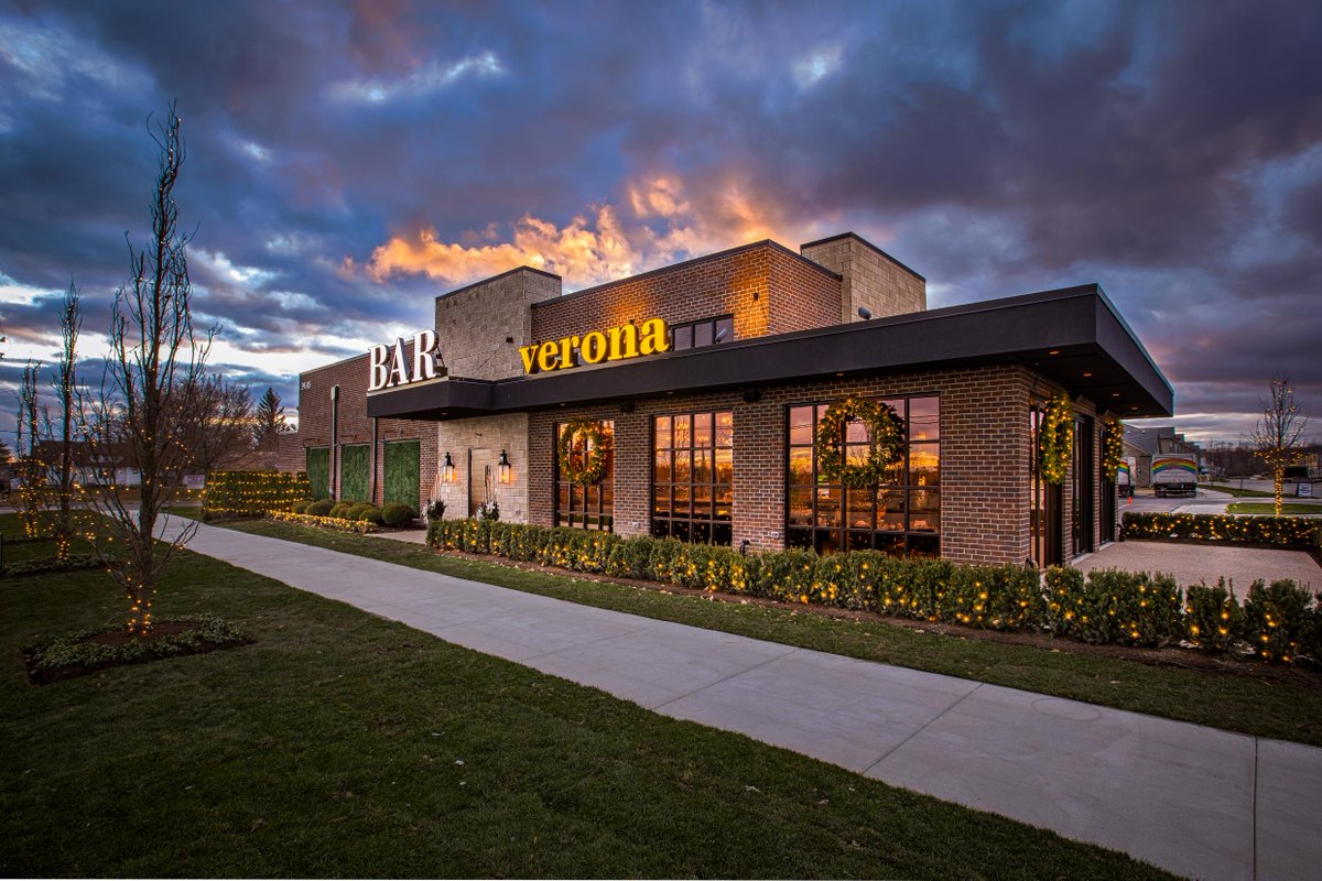 fabioviviani's tweet photo. Seriously love how amazing Bar Verona Washington Township all came together !!  Make sure to visit soon, Detroit !! 😎🔥

#BarVerona #WashingtonTownship #DetroitFoodies #NowOpen https://t.co/I5BMgj1bwW