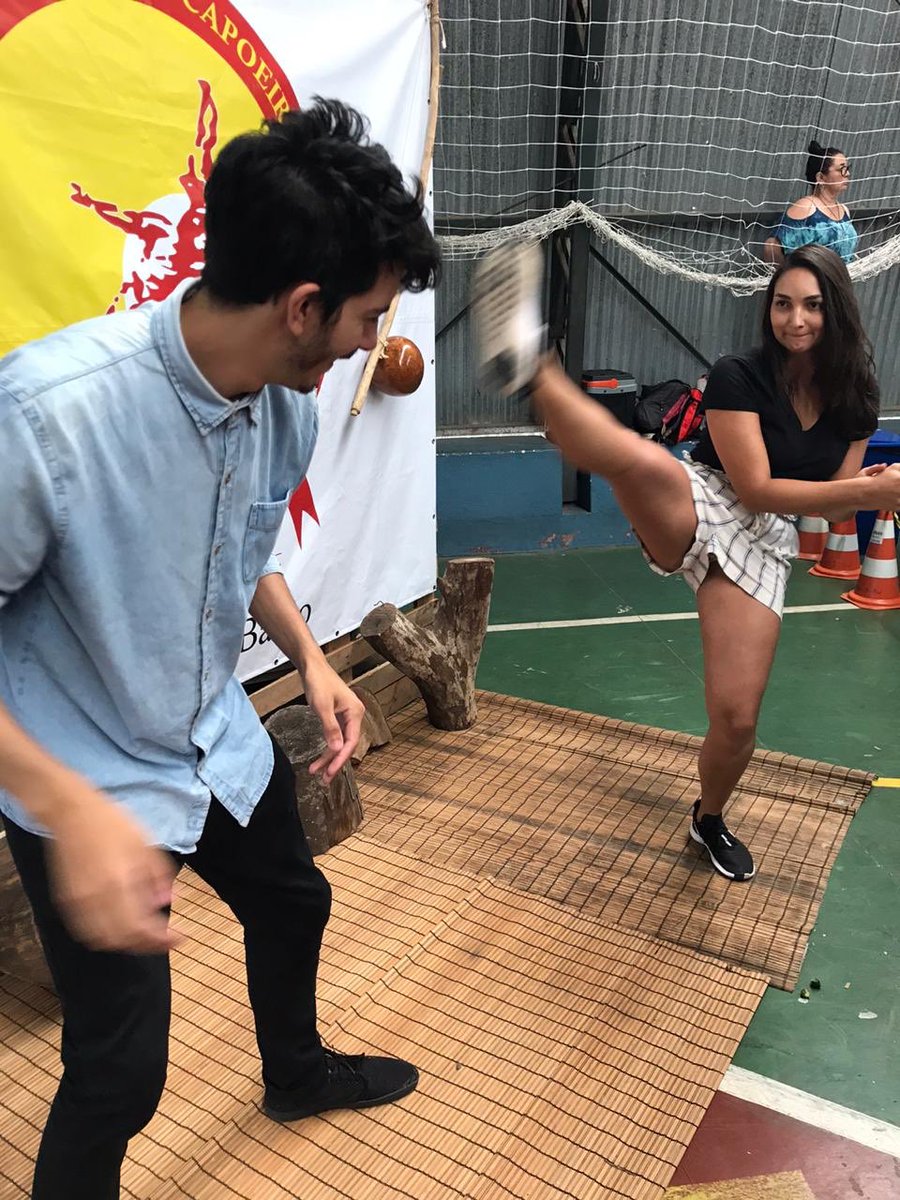 halisoncomH's tweet photo. O que você aprende no rotaract? Filho, o que eu não aprendo né? Ate a gingar eu aprendi lá. #rotaract #MDIO #Capoeira https://t.co/zAs2TuseEQ