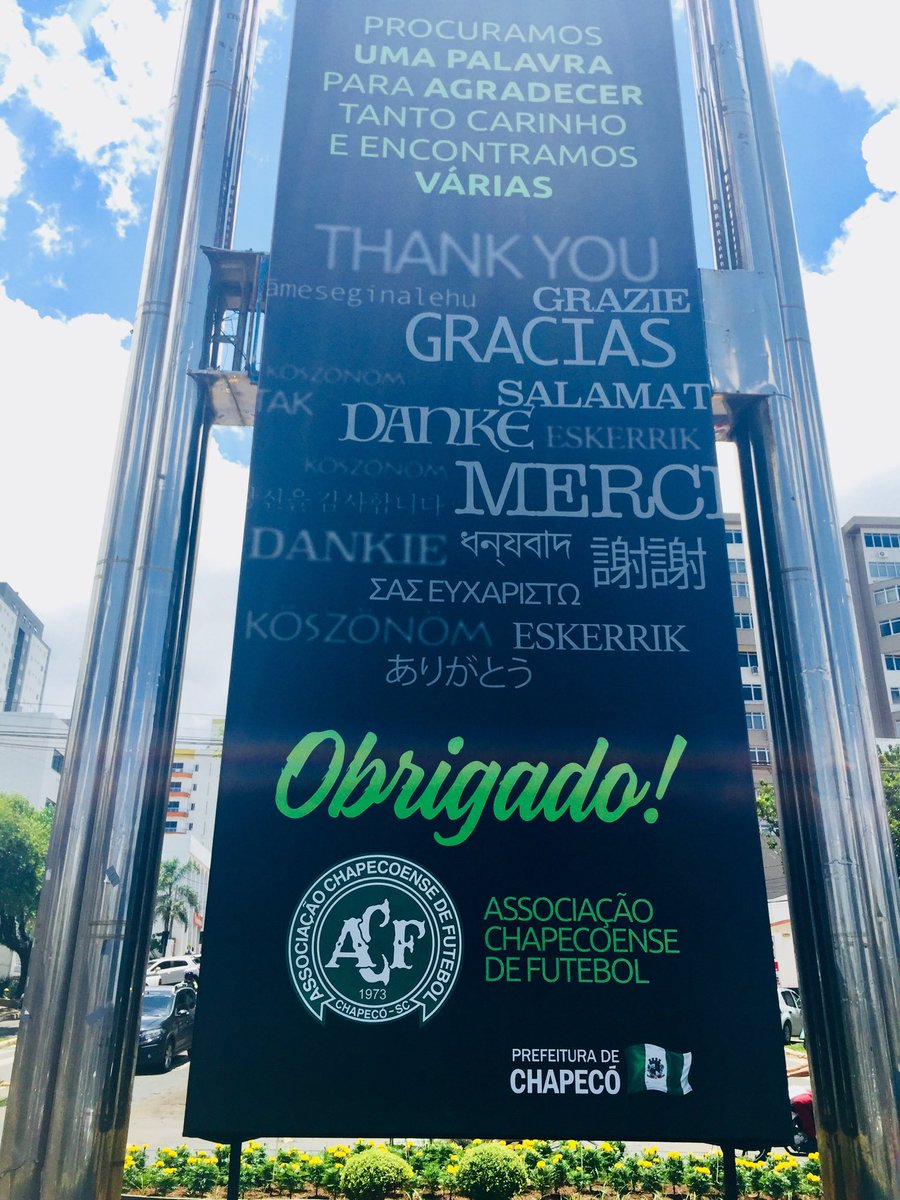 rodzegod's tweet photo. C’est bien triste mais c’est le sport ! Mon club de cœur au Brésil 🇧🇷 @ChapecoenseReal quitte l’élite du foot ⚽️ brésilien et jouera en série B la saison prochaine #VamosChape #descente #retrogradation
Le club s’en relèvera comme toujours... https://t.co/nwZw3YZMYc