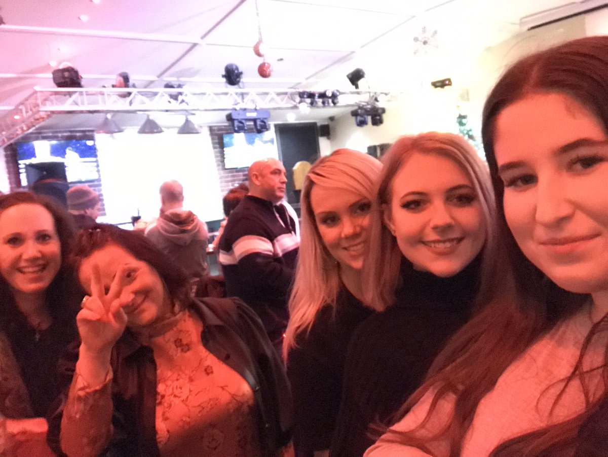 hannahstanyard's tweet photo. Work night out ๐๐ฅ #bootscrew https://t.co/f9z9ZxtS51