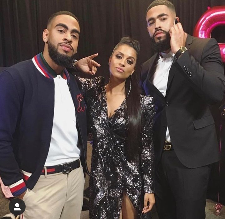 TSbabycheeks's tweet photo. Been asking for this collab for 4 years now 😂 one day #canadasquad https://t.co/Cm6PnF7F2V