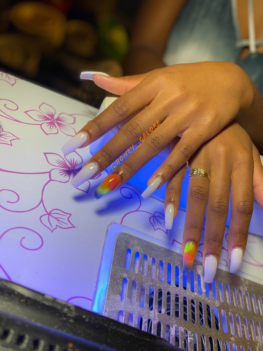 Robyndabank99's tweet photo. Gonna start posting more on here ๐ฅฐ๐
๐พ #floridanailtech #selftaughtnailtech #coffinnails #acrylicnails #blacknailtech #longnails #ombrenails https://t.co/ES5xrZ4a93
