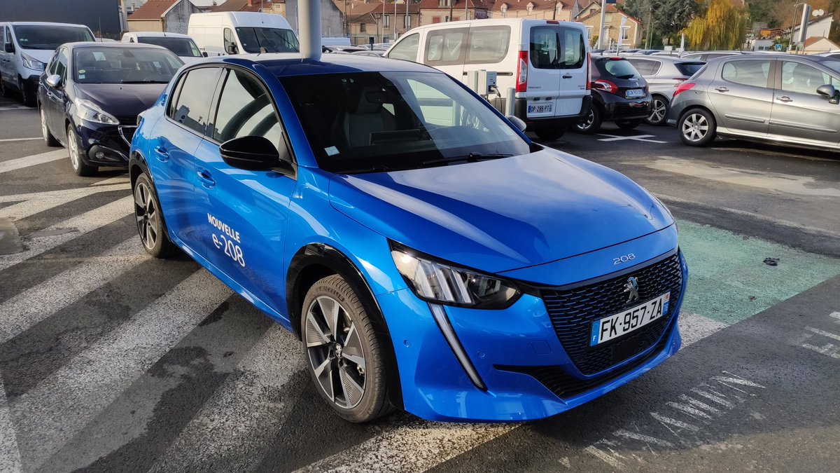 dmeance's tweet photo. La semaine dernière j'ai pu avoir la chance de tester en circuit mixte la nouvelle #Peugeot #e208 et... j'ai eu un véritable coup de coeur ! @PeugeotFR @BernierGroupe
#Nouvelle208 #New208 #Peugeot208 #Peugeote208 #GTline #208GTline https://t.co/wr1pKWKl7y