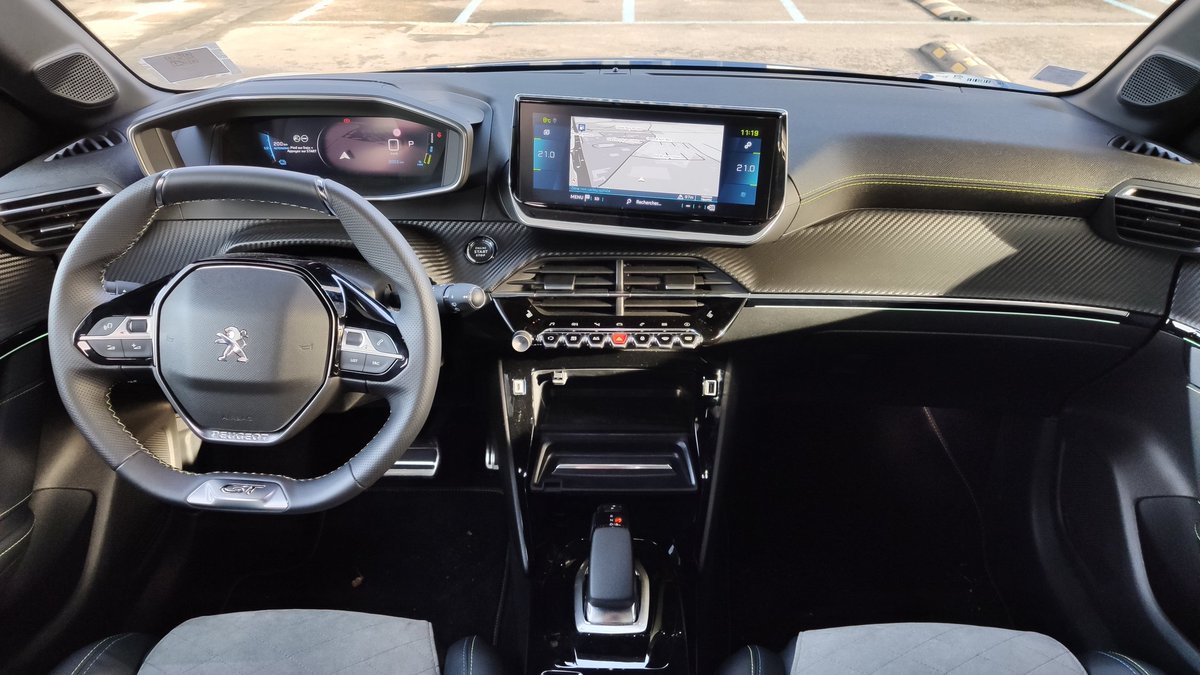 dmeance's tweet photo. La semaine dernière j'ai pu avoir la chance de tester en circuit mixte la nouvelle #Peugeot #e208 et... j'ai eu un véritable coup de coeur ! @PeugeotFR @BernierGroupe
#Nouvelle208 #New208 #Peugeot208 #Peugeote208 #GTline #208GTline https://t.co/wr1pKWKl7y