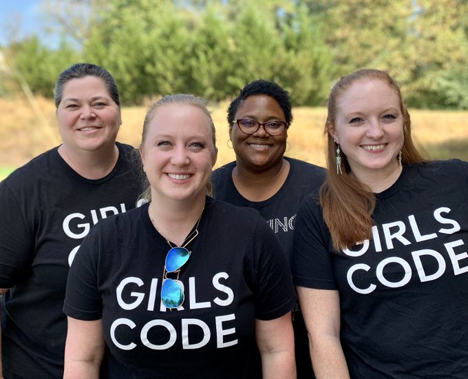 aprilpc's tweet photo. @GirlsWhoCode Clubs help girls achieve their dreams & change the world. You can start a GirlsWhoCode Club for free, https://t.co/mvkcV64hOj. Together, we can prepare our girls for the future. Get involved! #GirlsCode 3 days until #ScratchEdBham #ScratchEdMeetup #CSEdWeek https://t.co/jcKzsGEuIB