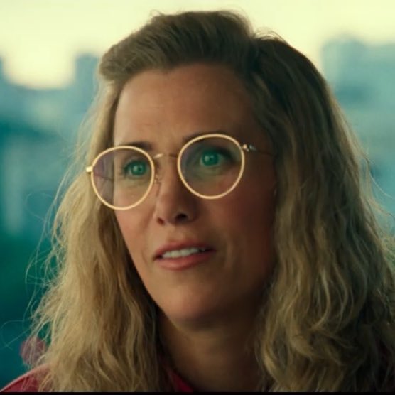 sleptonpod's tweet photo. Love Wonder Woman doing a San Junipero crossover https://t.co/s0ZpTHwAON
