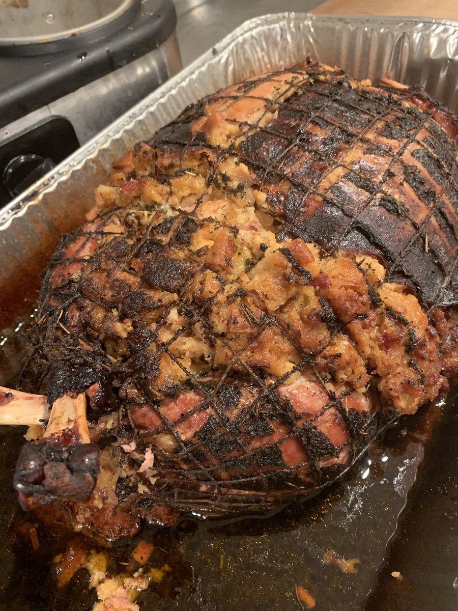 Parkerspitllc's tweet photo. Smoked Turducken. Smoked it in my @Masterbuilt propane smoker. So good. 17 pounds of goodness. #MastersOfSmoke #FoodPorn #Ambassador #Sponsored https://t.co/IwSsnSBDvv
