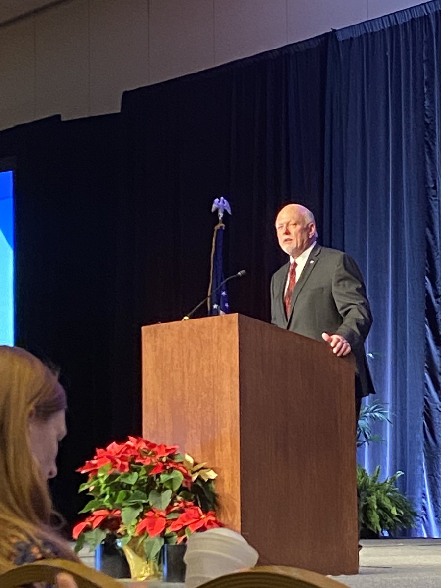 jeffhyde's tweet photo. I sincerely appreciate the report from @TexasFarmBureau ED/COO, Si Cook, who gave @Texas4H a shout out. We at @txextension are proud of 4-H and our work to raise generations of leaders in agriculture and communities! #txfbmeets https://t.co/tuhnbwNaz8